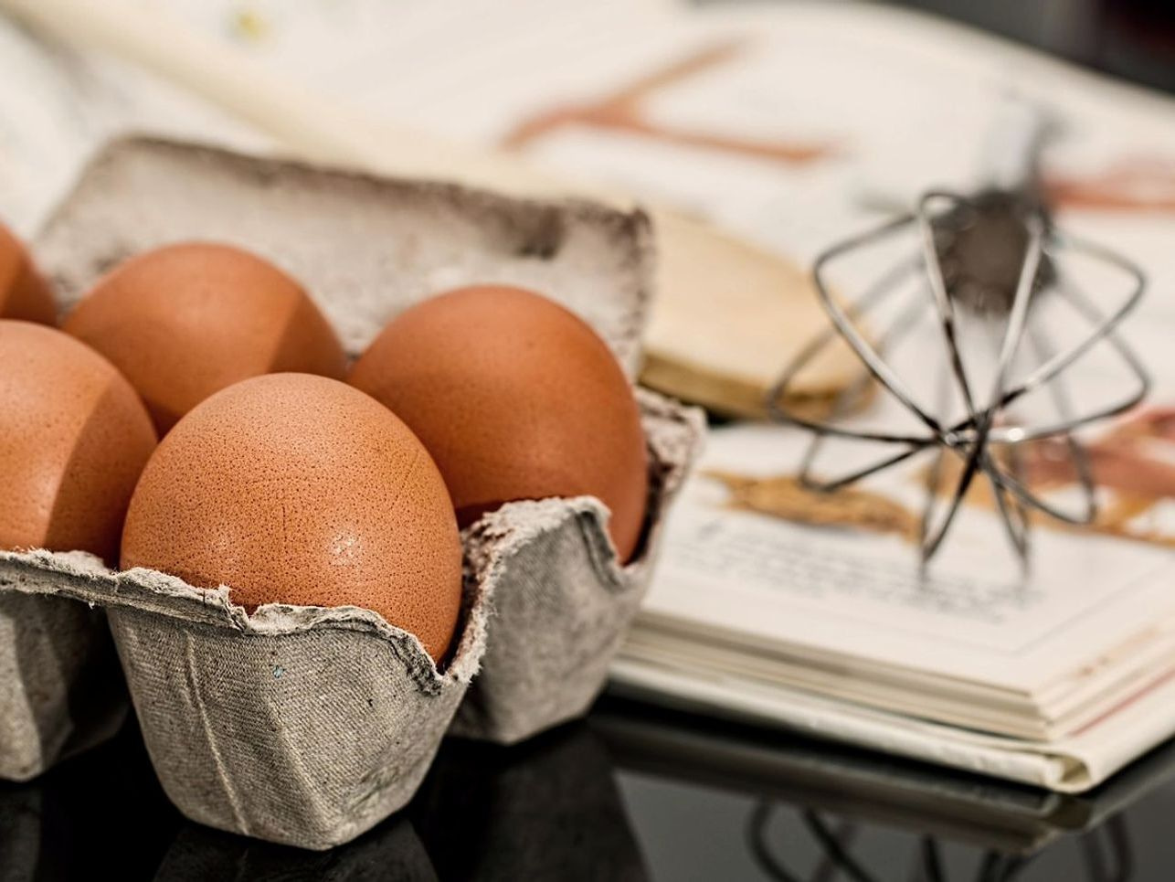 Seasonal Chicken Egg Varieties